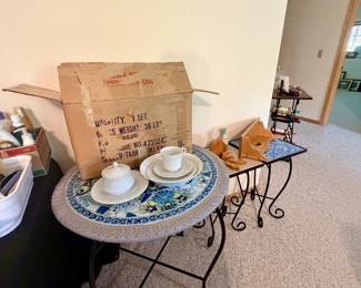 Side table and China set