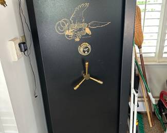 American Eagle Gun Safe Black