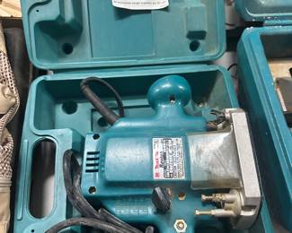 Makita 3620 plunge router