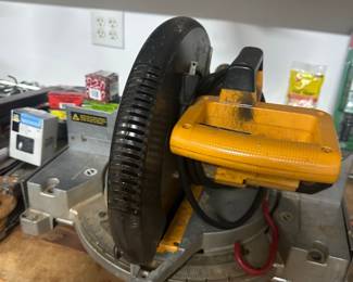 DeWalt DW705 12" Miter Saw