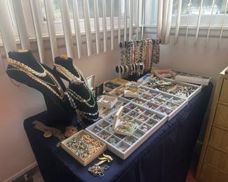 Vintage Jewelry