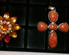 PENDENTS BROACHES