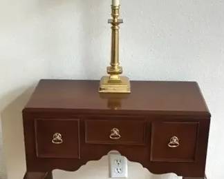 Queen Anne Style Side Table And Lamp