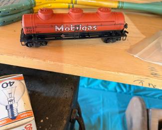 Mobile train car