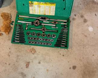 tap and die set