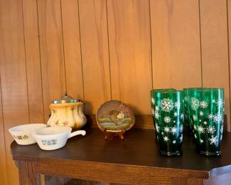 green holiday glasses