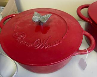 Pioneer cast iron pot