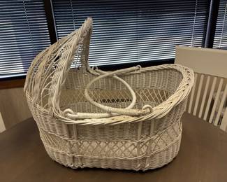 Wicker Woven Rattan Baby Carrying Basket 