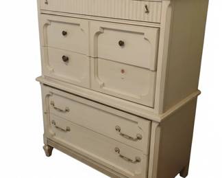 Vintage French Provincial Dresser