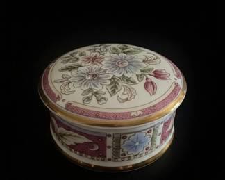 Falcon China Edwardian Pattern Trinket Box