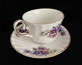 Fielder Keepsakes Fine Porcelain Teacup and Saucer Set third image