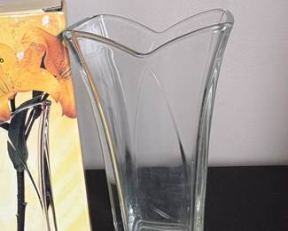 Bormioli Rocco Vinciana Glass Vase second image