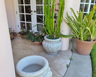 Pair "Stone" Dove Planters