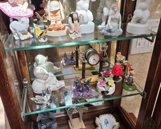 Small Collectables - cool little Clock; Hummel Figurines; Enamel Box; Ssm. Chinese Warrior, etc.