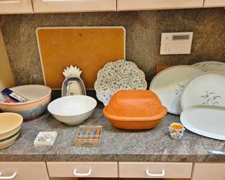 1960s Retro Platters, Vintage Salad Bowls, Terracotta Baker, Seder Plate, etc.