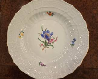 Rare Meissen Formal Dinner Service for 14 w/ Serving Pieces