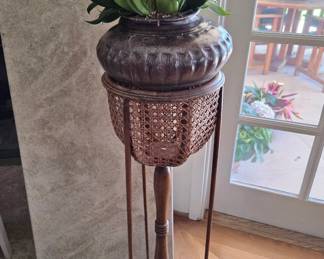 Wicker Plant Stand