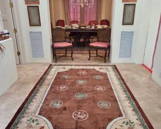 Fine Chinese Wool & Silk Carpet