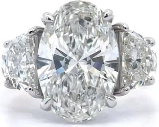 Beautiful 7.00 Carat Diamond Oval & Trapezoid Three-Stone Ring in 14k Yellow Gold w/ EGL Report