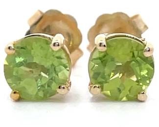 Round Peridot Solitaire Stud Earrings in 14k Yellow Gold
