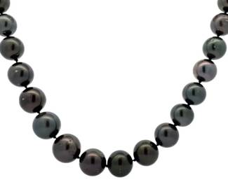 Natural Tahitian Pearl Necklace in 14K White Gold