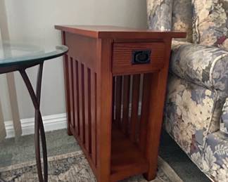 Leick Home Mission Impeccable End Table second image