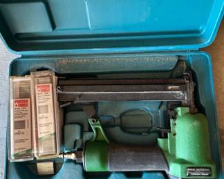 Central Pneumatic Contractor Series Brad Nailer