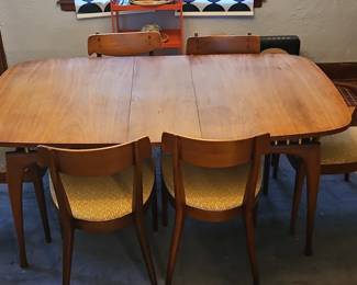Kipp Stewart Drexel Dining Set