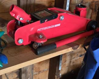 Red Hydraulic Floor Jack