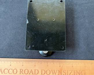 V114 - $25. WWII Military Morse Code Straight Key Mounted on Bakelite. Untested.