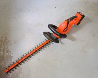 V146 - $30. Black & Decker LHT2240 Hedge Trimmers.