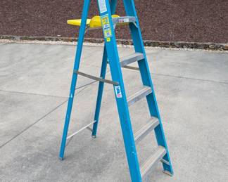 V141 - 2 Available. $50 each. Werner 6' Step Ladder. Model 6006S.