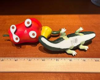 V165 - $30. 2007 Ernesco "Home Grown" Cucumber Alligator and Pepper Bull.