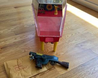 V40 - $80. 1960’s Marx Electro Shot Shooting Gallery. Untested.