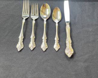 V121 - $180. 1964 “Orleans” by International Deep Silver. Silver Plate Flatwear. 86 Pieces.
