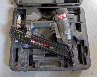 V159 - $60. Senco FinishPro 35. 15-gauge, 34-degree angled finish nailer.
