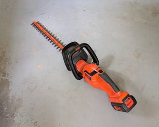 V146 - $30. Black & Decker LHT2240 Hedge Trimmers.