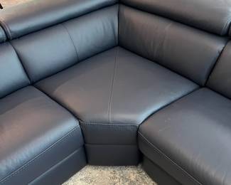 V5 - $2800. *LIKE NEW* Natuzzi Editions. Forza X790 Power Reclining Sectional. Power headrests.