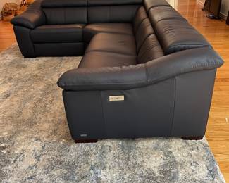 V5 - $2800. *LIKE NEW* Natuzzi Editions. Forza X790 Power Reclining Sectional. Power headrests.