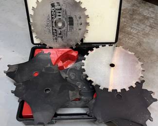 V143 - $100. Freud 8" Super Dado Blade. Looks good!