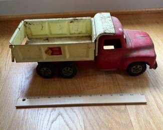 V166 - $60. Vintage Buddy L Sand and Stone Metal Truck.