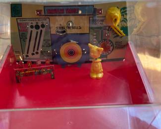V40 - $80. 1960’s Marx Electro Shot Shooting Gallery. Untested.