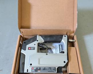 V145 - $30. Porter Cable Model TS056. TRA700 Series. Heavy Duty Pneumatic Crown Stapler.