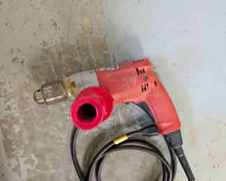 V153 - $50. Milwaukee 0234-1 Magnum Holeshooter Electric Corded Drill.