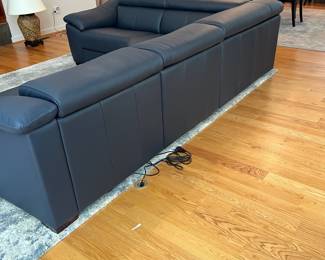 V5 - $2800. *LIKE NEW* Natuzzi Editions. Forza X790 Power Reclining Sectional. Power headrests.