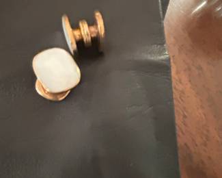 Vintage SWANK Mother of Pearl and Gold Tone Cufflinks and Stud Set