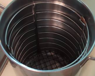 Stainless Steel Stock Pot with Steamer Rack