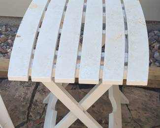 Adams Manufacturing Quik-Fold White Resin Folding Side Table
