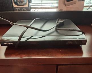 Sony DVP-SR210P DVD Player