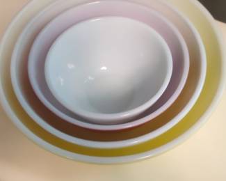 Pyrex Primary Color Mixing Bowl Set
